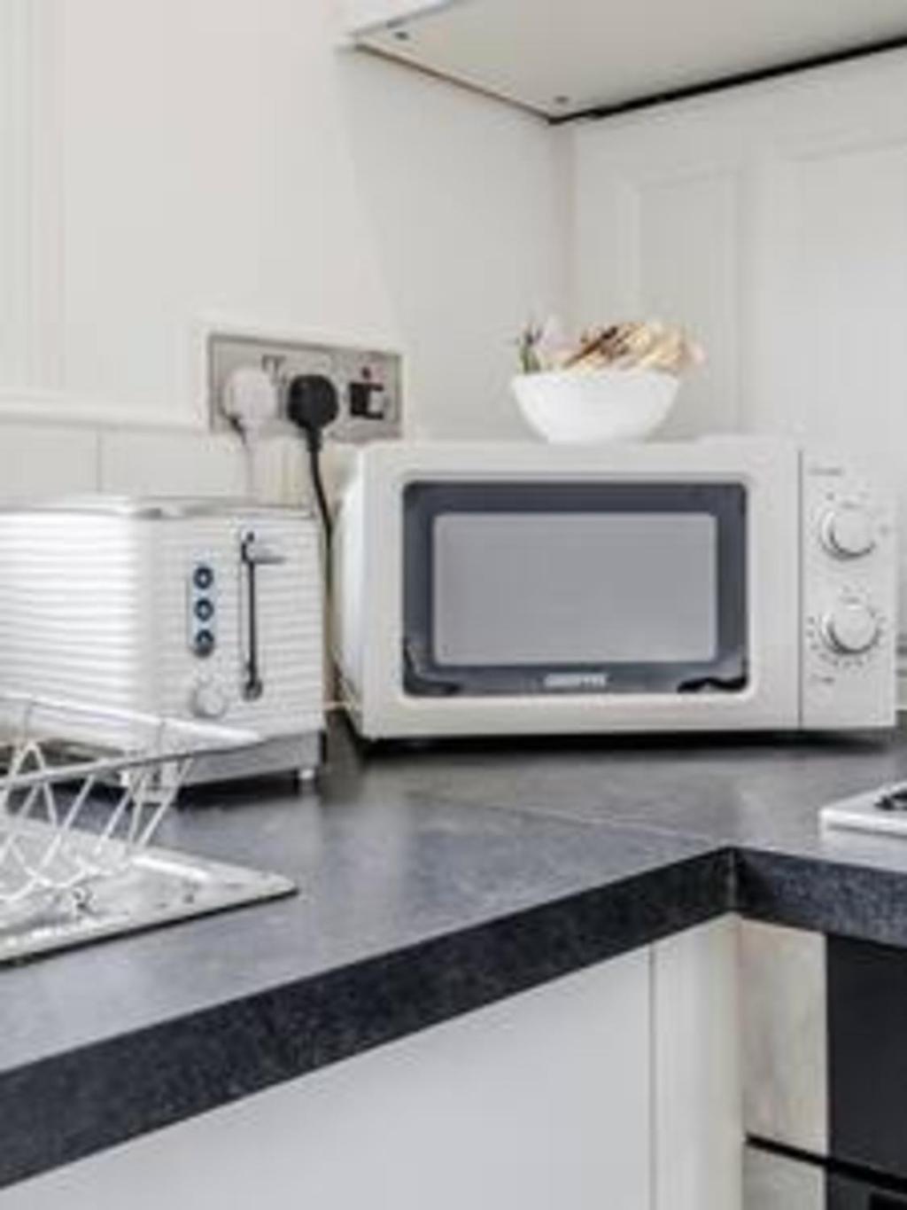 Unbeatable Location In Camden-spacious Flat Londra