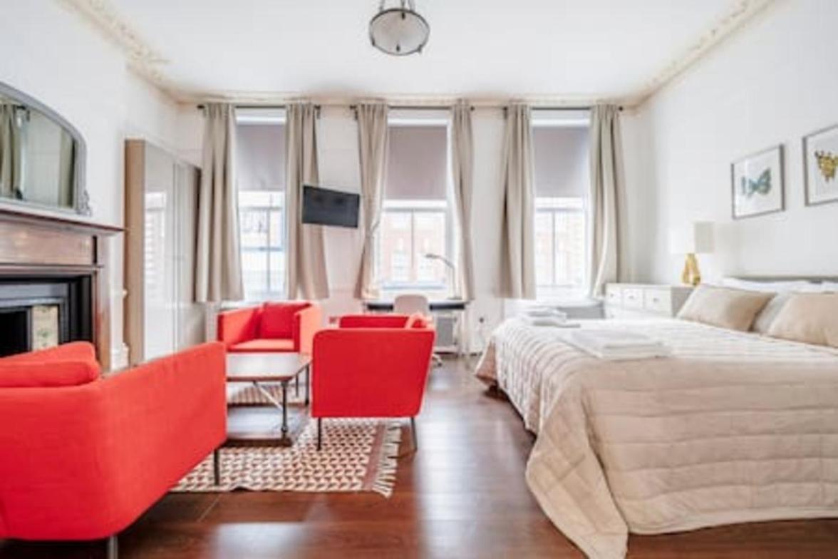 Unbeatable Location In Camden-spacious Flat *